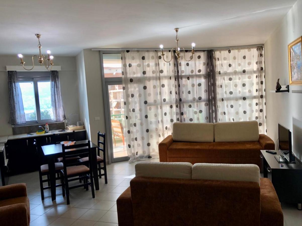Lorenso Guest House Sarandë Exteriér fotografie