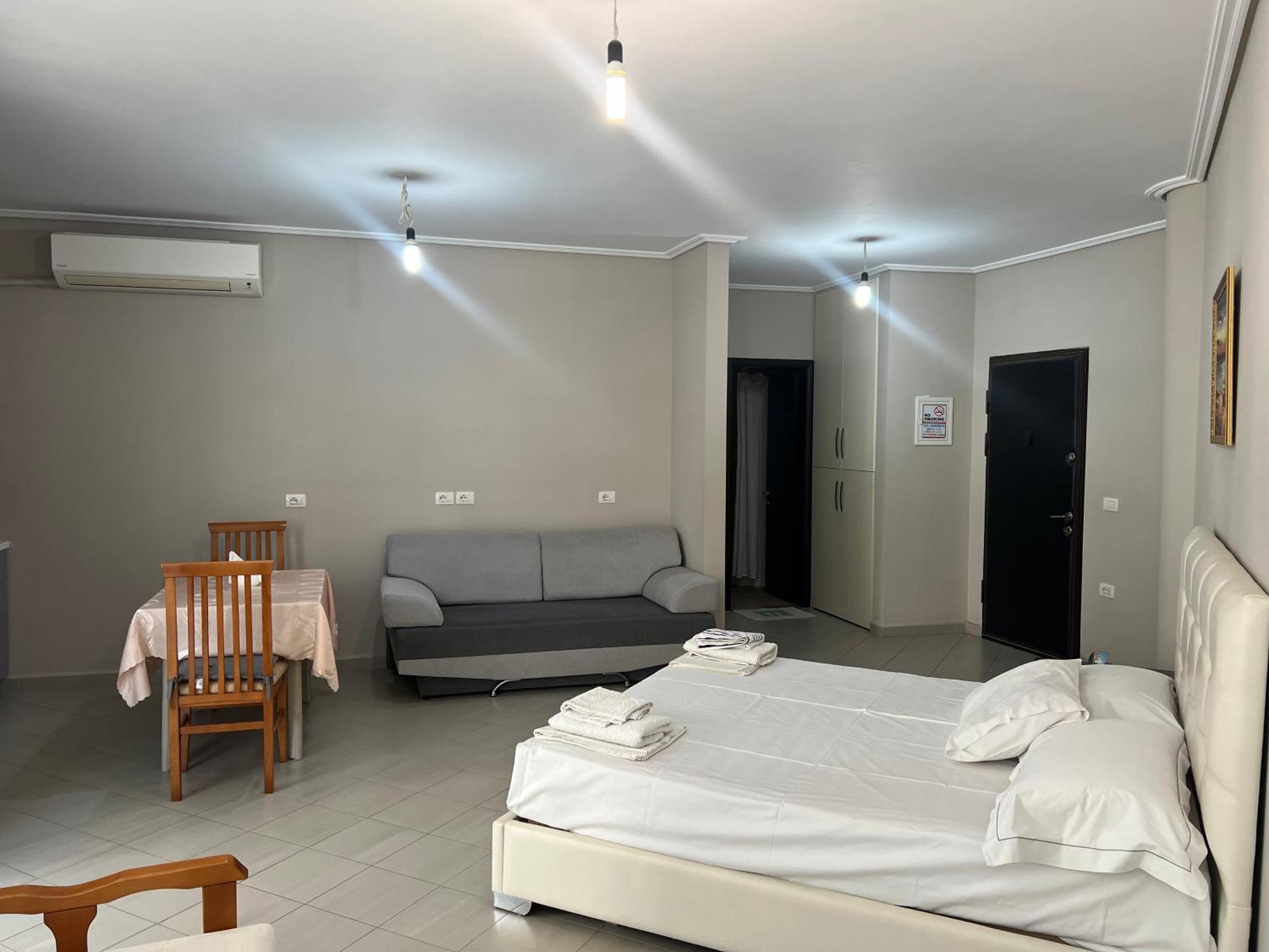 Lorenso Guest House Sarandë Exteriér fotografie