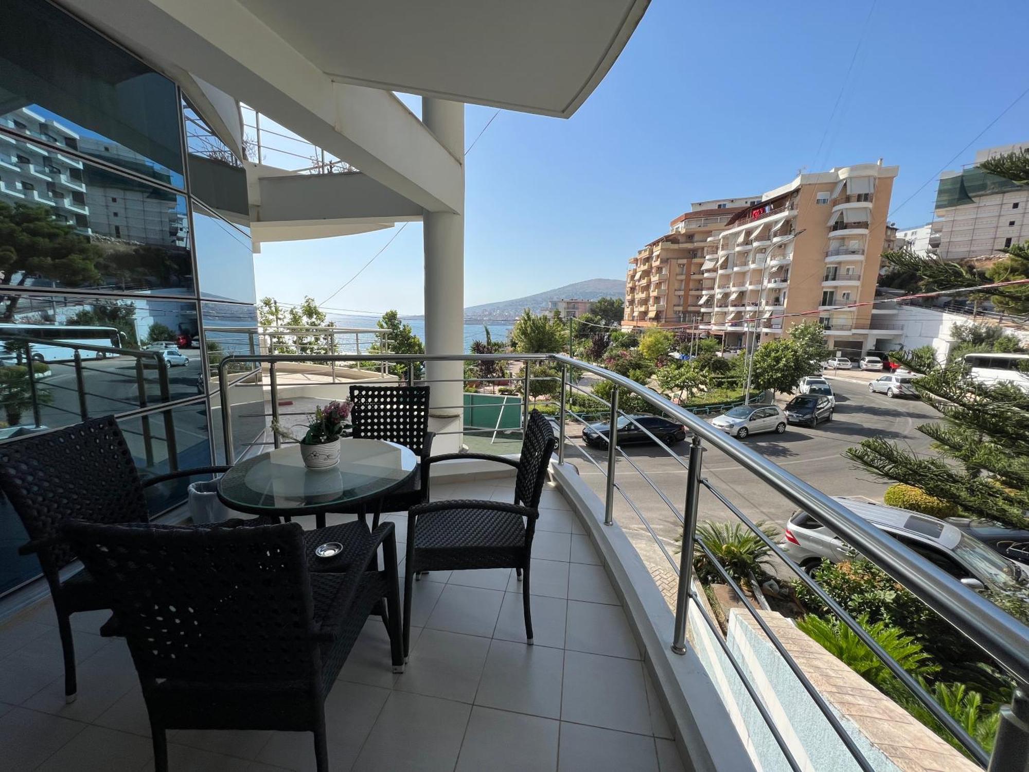 Lorenso Guest House Sarandë Exteriér fotografie